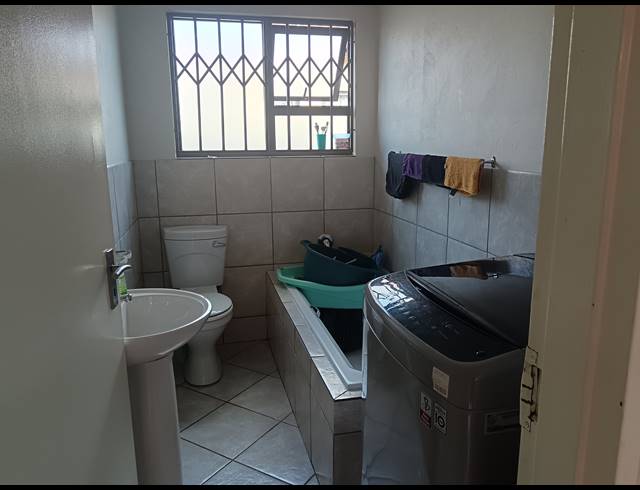 3 BEDROOM HOUSE FOR SALE IN RACEWAY